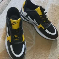 کتونی نایک آکبند سایز ۴۳ و ۴۲|کیف، کفش، کمربند|اندیشه, اندیشه فاز ۱|دیوار