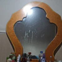 میز ارایشش