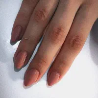 به چند مدل برای کاشت ناخن نیازمندم|خدمات آرایشگری و زیبایی|ری, دولت‌آباد|دیوار