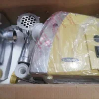 یک عددچرخ گوشت یک باراستفاده شده|خردکن، آسیاب، غذاساز|شوش, |دیوار