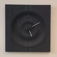 ساعت دیواری چوبی