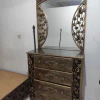 تخت دونفره . تخت یک نفره . کمد لباس . میز تحریر|تخت و سرویس خواب|مشهد, امیر|دیوار