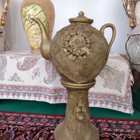 قوری سفالی همراه پایه