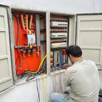 استخدام برقکار ساختمانی