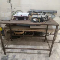 میز کار محکم و سنگین