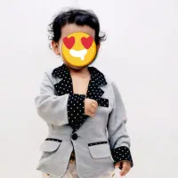 تعدادی لباس بچگانه نویه نو