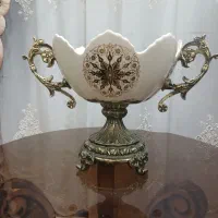 ظرف تزئینی و ویترین