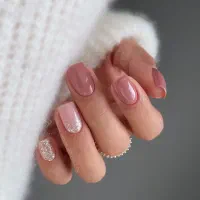 ترمیم و کاشت ناخن ،ناخن کار حرفه ای