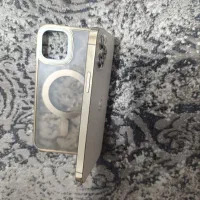 ایفون۱۲ پرو در حد اک|موبایل|قم, دروازه چوبی|دیوار