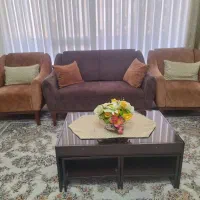 مبلمان راحتی میز عسلی وضعیت سالم
