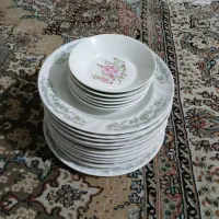 این چینی ها و ظروف شیشه ای و استکانها روهم|ظروف سرو و پذیرایی|خرم‌آباد, |دیوار