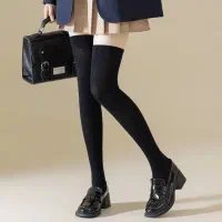 استخدام خانم جهت مدل لباس