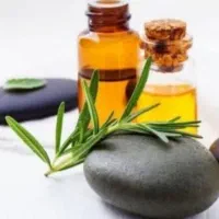 روغن ،ماساژ سیاتیک و شانه یخزده