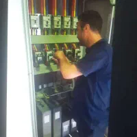 برق کاری و سرویس کولر آبی و برق سه فاز