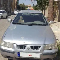 سمند مدل ۸۳ نقره ای دوره رنگ ماشین در سلماس میباشد