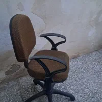 صندلی اداری سالم