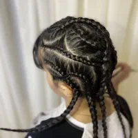 بافت مو وکاشت ناخن حرفهای ، تمیز، دقیق و ماندگار|خدمات آرایشگری و زیبایی|تبریز, |دیوار