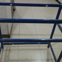 ویترین شیشه ای افقی مخصوص لباس