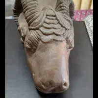 ویترین برنز،ساعت برنزی، آیینه شمعدان برنجی|کلکسیون اشیاء عتیقه|قنوات, |دیوار