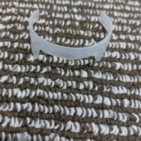 دندان نیش مصنوعی برای ترساندن