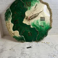 ساعت دیواری سبز درباری