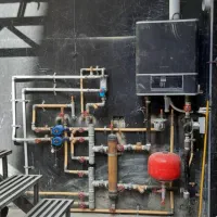 موتورخانه و پمپهای اب