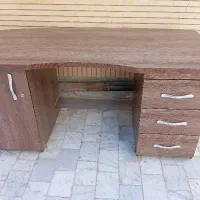میز کشو دار