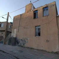 فروش خانه دو طبقه نزدیک چهار راه