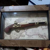 اسباب بازی دکوری با قاب سه بعدی