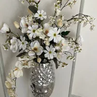 گلدان بلند به همراه گل مصنوعی خارجی|گل مصنوعی|تهران, نارمک|دیوار