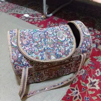 کیف‌ترمه‌بارنگ‌وسارهی‌متفاود|کیف، کفش، کمربند|شیراز, سیاه سنگ|دیوار