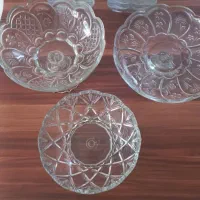 میوه وشیرینی خوری وپیاله