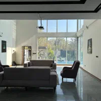 85-متر-دو-خواب-کلیدنخورده-روبنما-لابی-مجلل