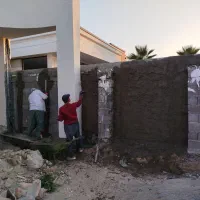 بنایی تخریب و بازسازی اجرای دیوار سیمانکاری موزایک