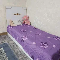 سرویس خواب یه نفره با کمد لباس در حد نو