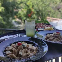 کار در کافه رستوران