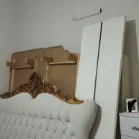 تخت دونفره با تشک فنری و دوتا پاتختی