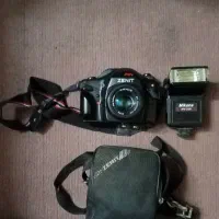 دوربین عکاسی zenit روسی اصل به همراه لنز و وسایل