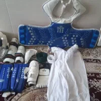 لباس های تکواندو کاملا سالم  هستن