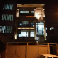 واحد 80متری ابتدا صدرا