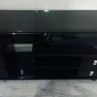 میز تلویزیون شیشه ای