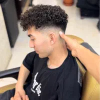 فرمو/فرششماه/فردائم|خدمات آرایشگری و زیبایی|اصفهان, سودان|دیوار