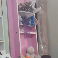 کمدلباس صورتی سفید اویزوطبقه دار