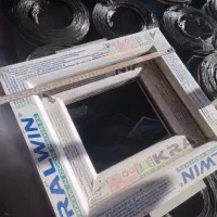 پنجره حمام با مخزن آب|مصالح و تجهیزات ساختمان|ویلکیج, |دیوار