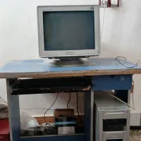 کامیپوتر بهمراه میز و صندلی چرخدار