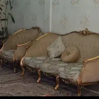 یک دست مبل نه نفره زمردباسه عددمیزدرحدنو|مبلمان خانگی و میز عسلی|مشهد, هنرور|دیوار