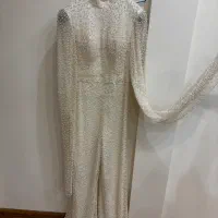 لباس عقد