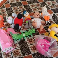 عروسک و اسباب بازی