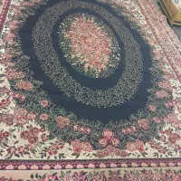 ۲ عدد قالی ۱۲ متری و ۱ عدد گلیم فرش ۶ متری