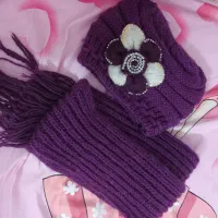 تعدادی لباس مجلسی و شال و کلاه